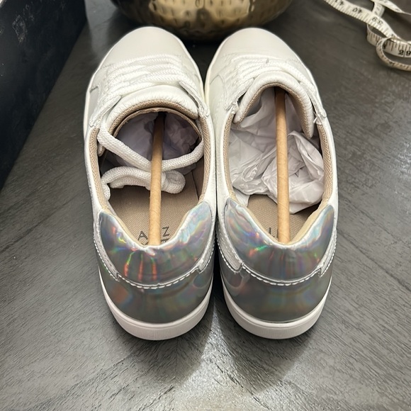 NATURALIZER Morrison Sneakers - Picture 8 of 12